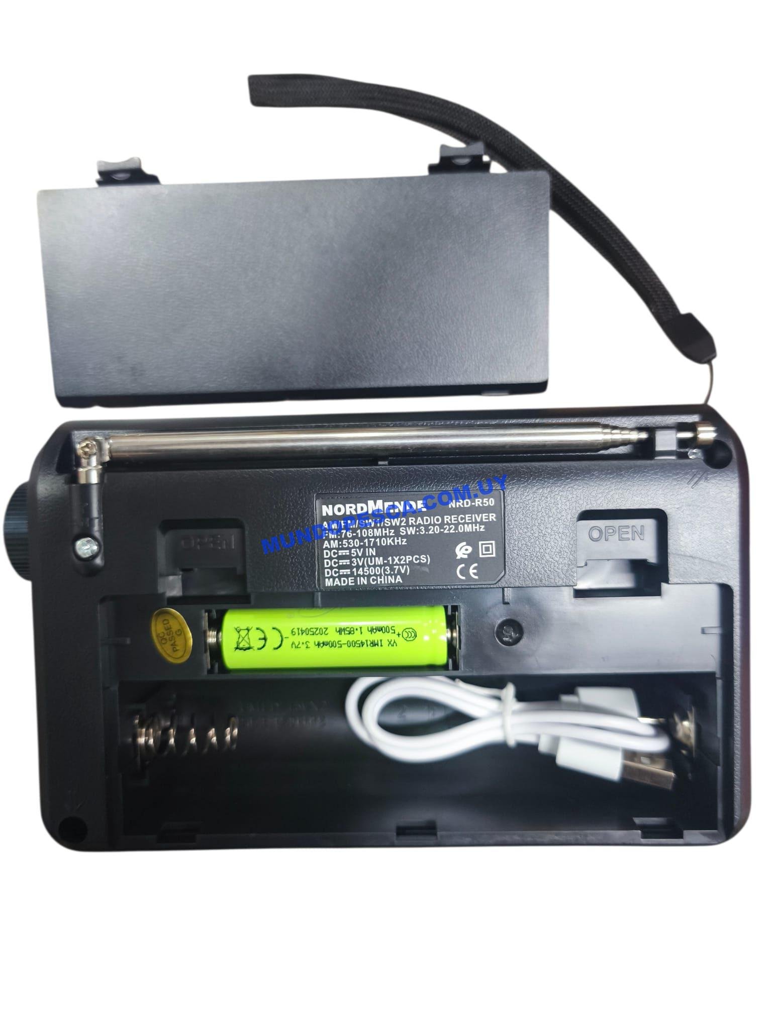 Radio Portátil AM FM SW Nordmende R50 Recargable - Imagen 2